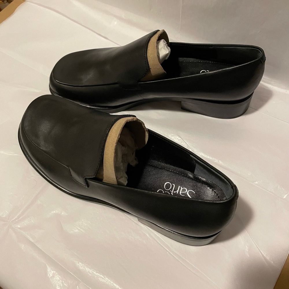 NEW Franco Sarto leather loafers
